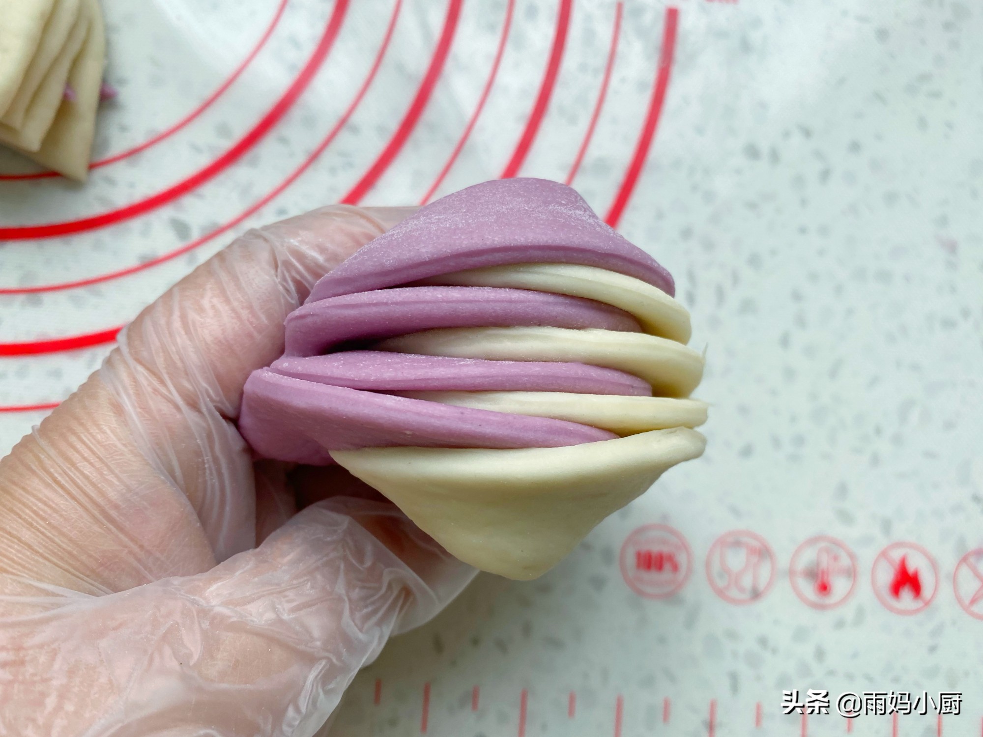 3分钟学会，1次发酵双色奶香馒头，白胖松软好吃又好看