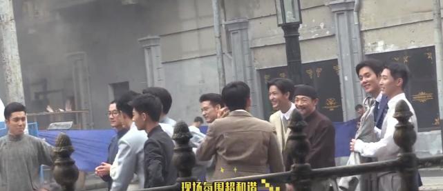" 1921 " the road is appeared, wang Junkai wears outfit of student of the Republic of China yawn is ceaseless, liu Hao Ran dresses up gent