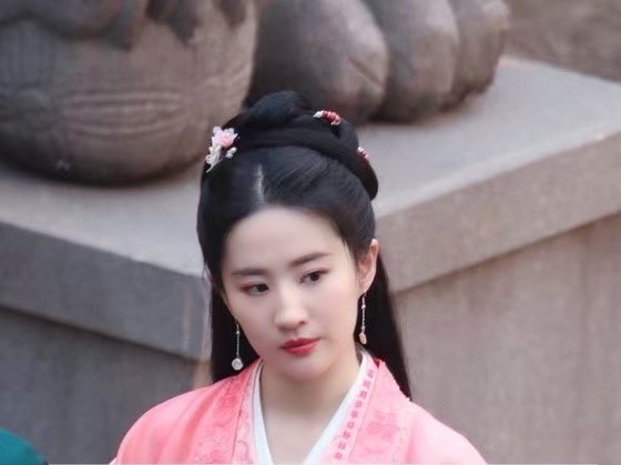 Exposure of part of Liu Yifei newest ancient costume, the road appears modelling celestial being to enrage tenderness, can is compared once Wang Yuyan