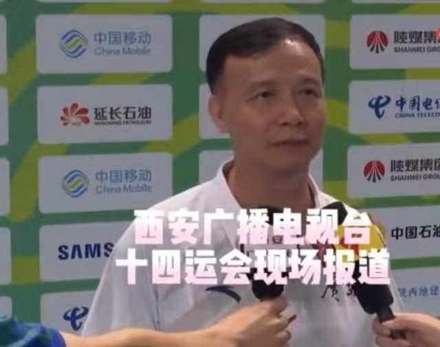 全红婵冲年度第三金，最强对手出现 何威仪最担心她的体能 CCTV直播