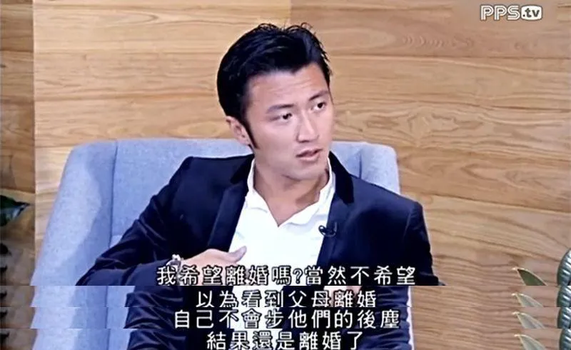 两个中年人牵个手，整个娱乐圈抖了抖