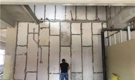 轻质砖可以用水泥砌吗？轻质砖隔墙怎么样？