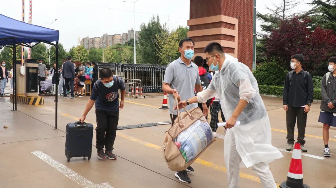 成长新起点 追梦少年人 | 潍坊恒德实验学校2021级高一新生报到侧记
