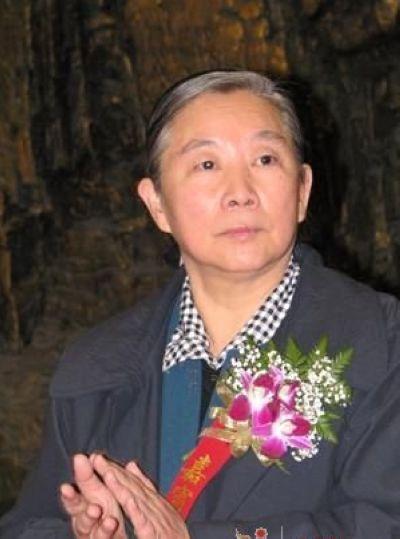 林帅的女儿现如今过得如何？一个低调隐居，一个开启商业生涯