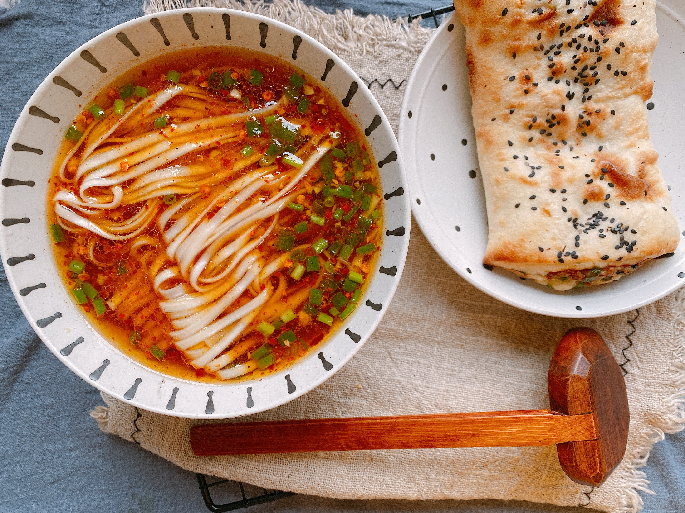 下雪天來一碗熱騰騰的湯麵，5種做法，10分鐘搞定，簡單有營養