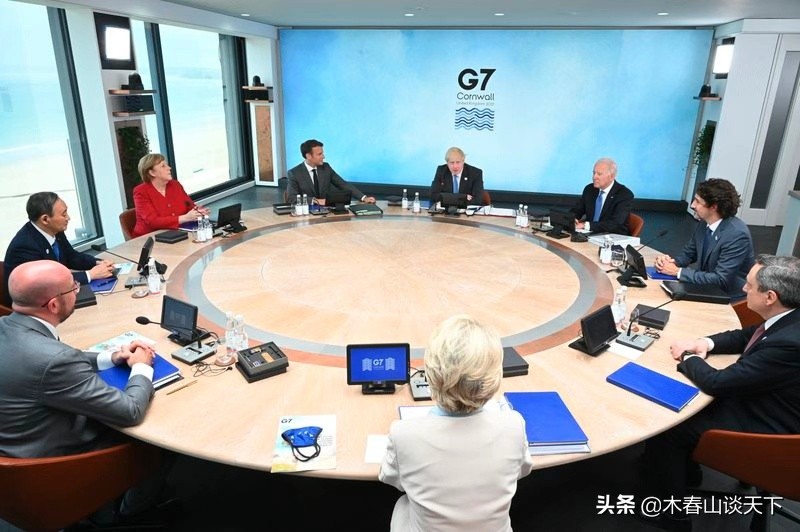 G7峰会领导人合影引关注 看川