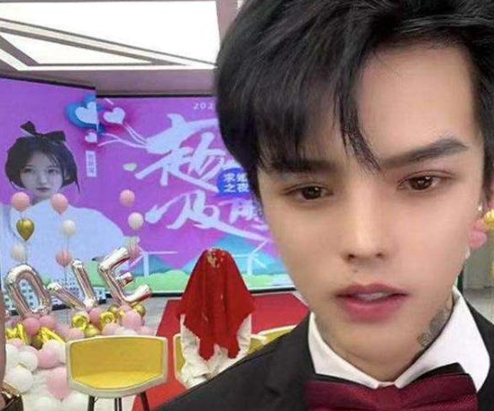  殷世航女友套路璐喊话不是真的情侣?前任何婧婧送祝福的原因