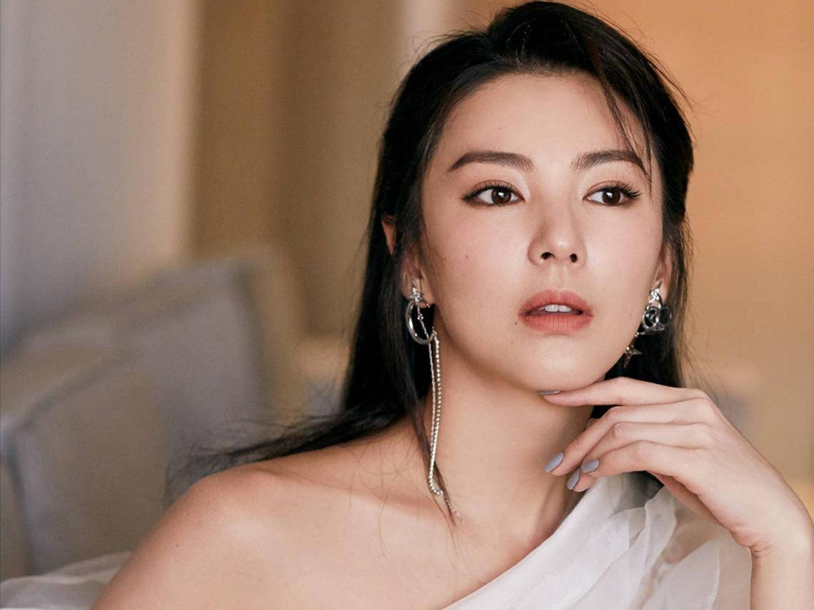 《乘风破浪的姐姐》：“101系选秀”扎堆的当下，有望破局成黑马