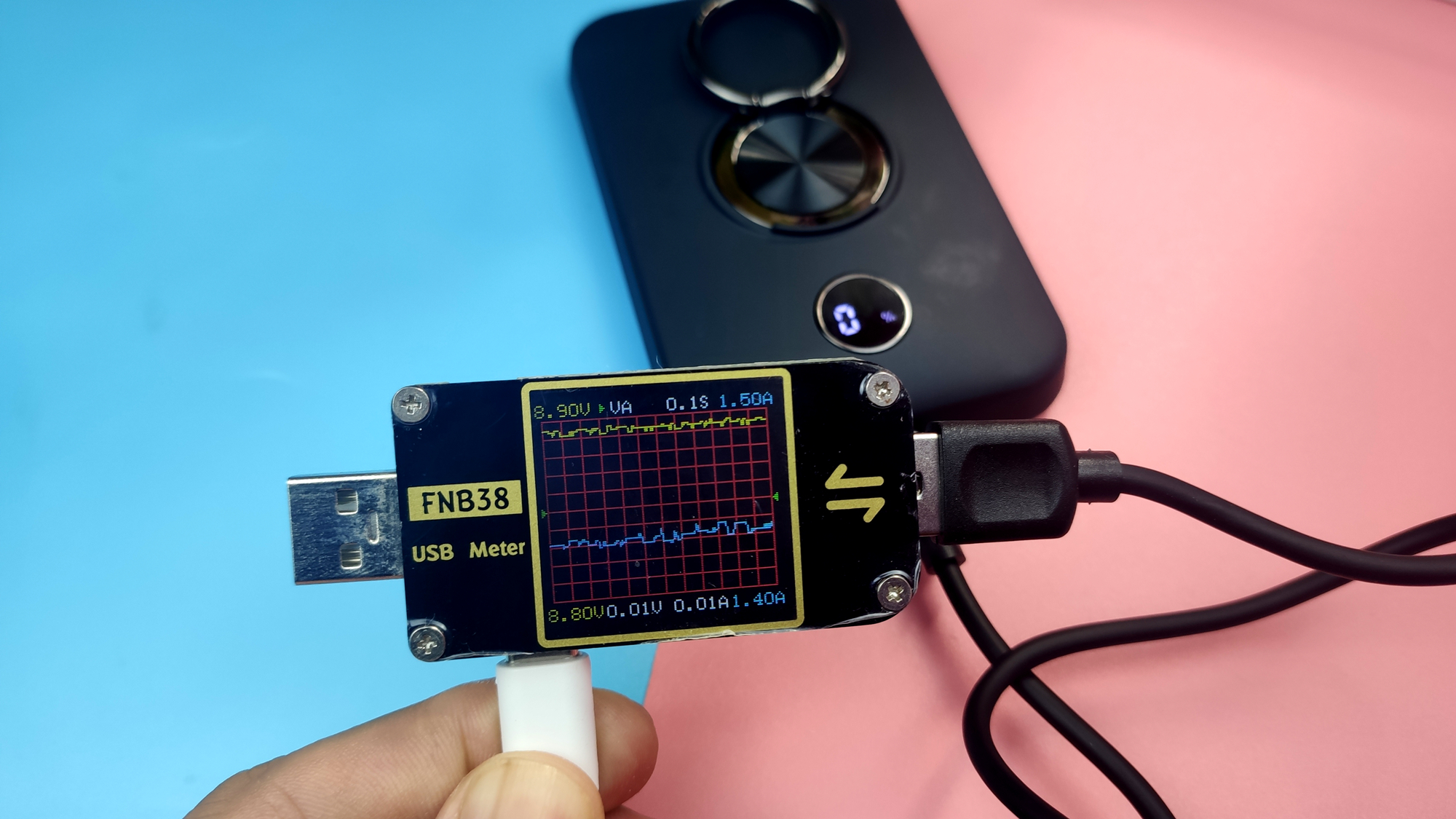 解决充电焦虑，一贴即充，iWALK 磁吸充电宝