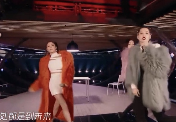 第一出场，全场燃爆，张雨绮组喜获第一，酷毙