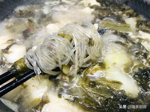 I made a big pot of pickled fish for less than 40 yuan. It was sour and refreshing, so I don’t need to order takeaway in the future.