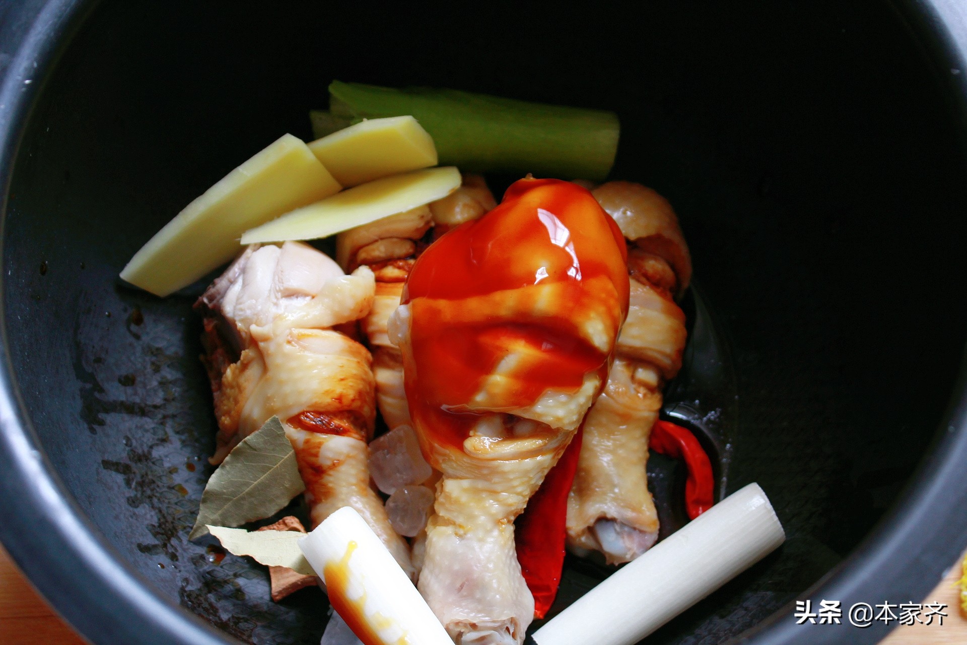 雞腿別再炸著吃了，教你懶人做法，無油煙，松爛又入味，省時省力