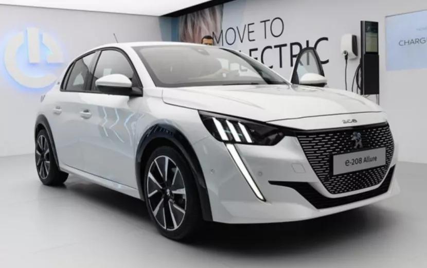 全新奔驰S级月底上市；任正非小女儿进军娱乐圈给WEY新车站台