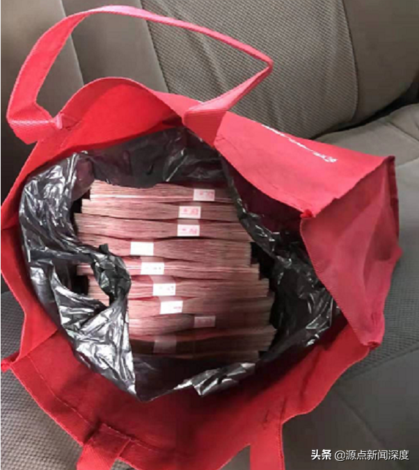 江苏一小伙被控强暴醉酒女员工，辩称系双方自愿一审判4年半，对方出具谅解书，她男友曾携刀讨说法未果报警