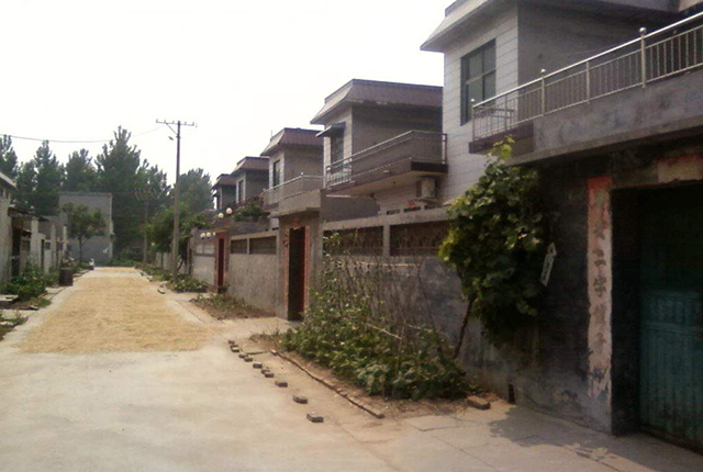 农村有土地流转，其实宅基地也能流转，有3风险