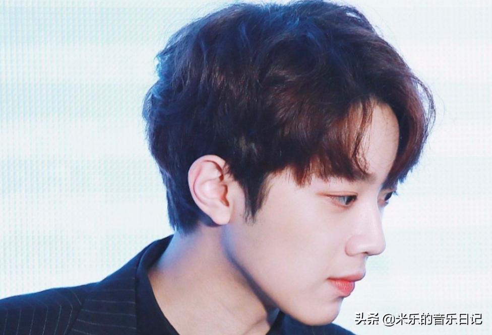 有什么很傷感的歌 10首催人淚下的傷感情歌推薦(圖5) 有什么很傷感的歌 10首催人淚下的傷感情歌推薦(圖5)