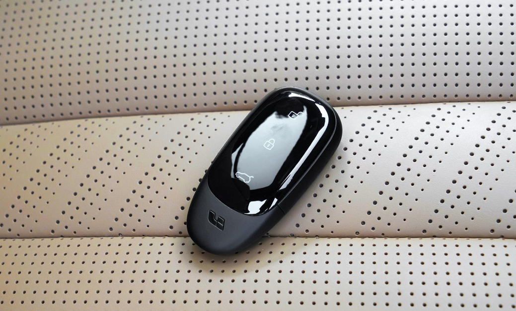 12月交付6126台，新晋"一哥"理想ONE，打了