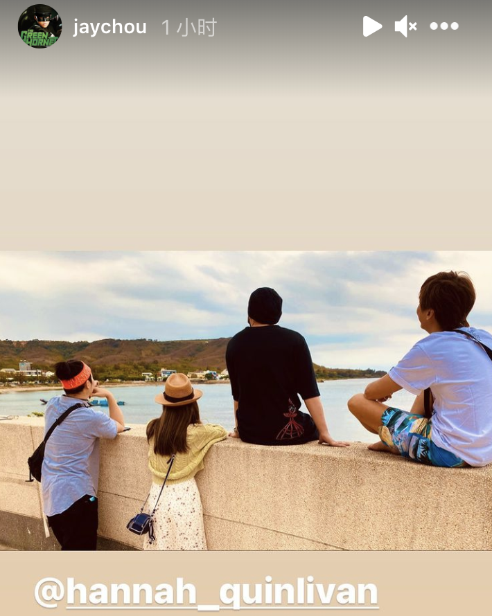 周杰倫耿直回應新專輯進度，帶妻兒游水族館，女兒與白鯨搞笑互動