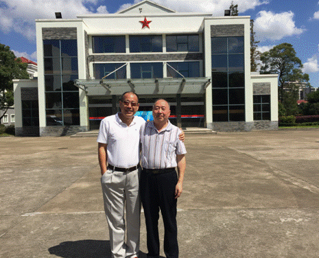 那一年，共和国面临最严重的军事威胁，两个将