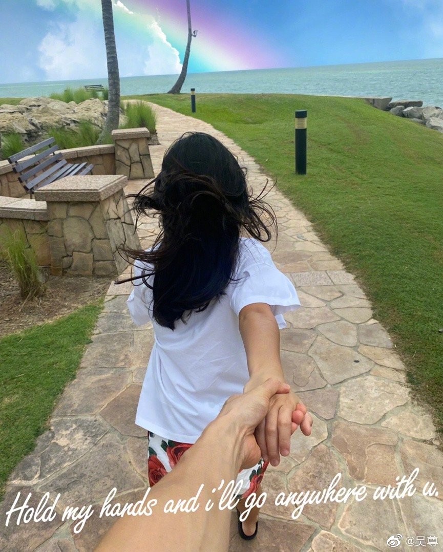 吳尊喜歡給子女講​​睡前故事，max和neinei長大了還和爸爸一起睡