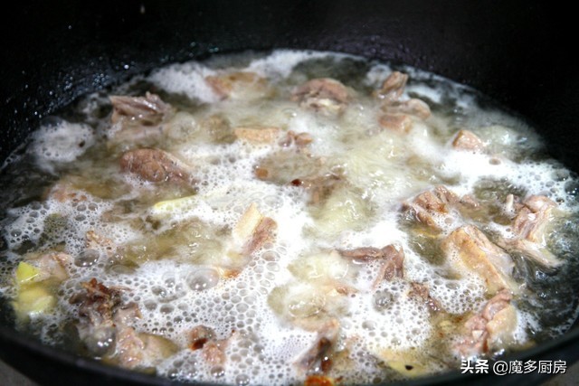 Buy 2 duck legs for 9 yuan, cook a plate of beer duck, no oil and less seasoning, simple and easy to make, good nutrition