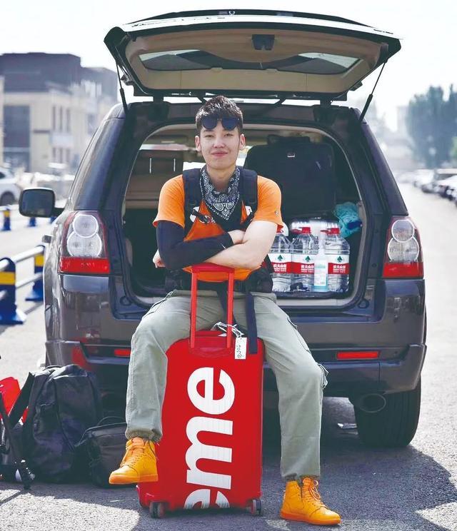 河南电台主持人辞职当“网红”，经历的不只是