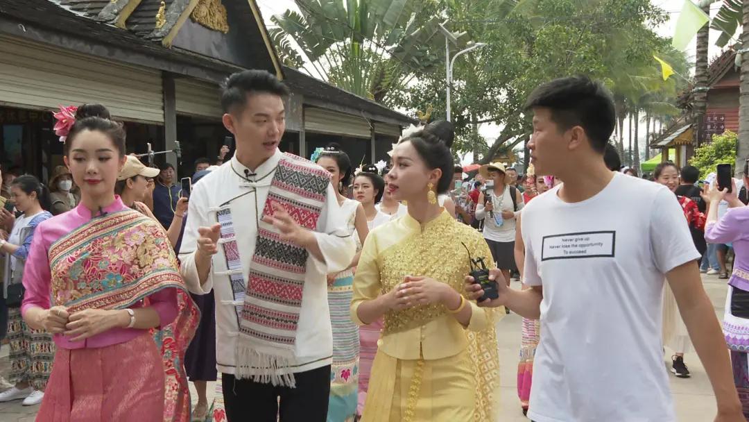 如哩金湾！乐堡啤酒联手取水少女选拔大赛，云过泼水节