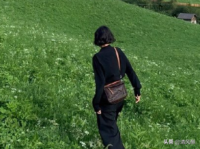 描写出去玩开心的心情 出去玩晒朋友圈短句图片
