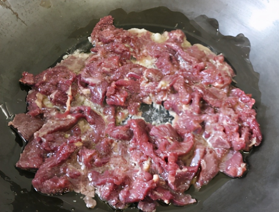 图片[4]-泡椒牛肉的做法步骤图 牛肉不干不柴特鲜嫩-起舞食谱网