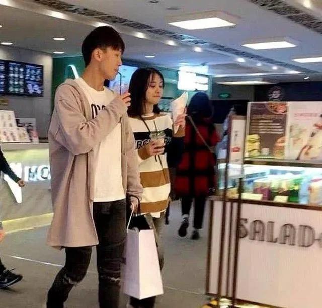 郑爽、张恒，从相爱到相杀，仅仅不到两年，爱的快，恨的也快