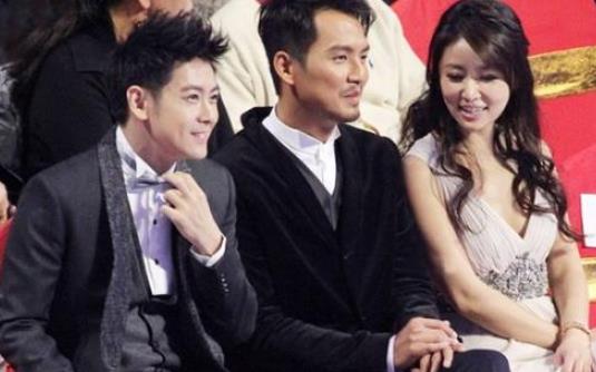 疑似婚变？从模范夫妻到貌合神离，林心如为何