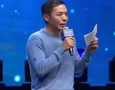 隐退的“打工皇帝”，接连捧出三个首富，最贵