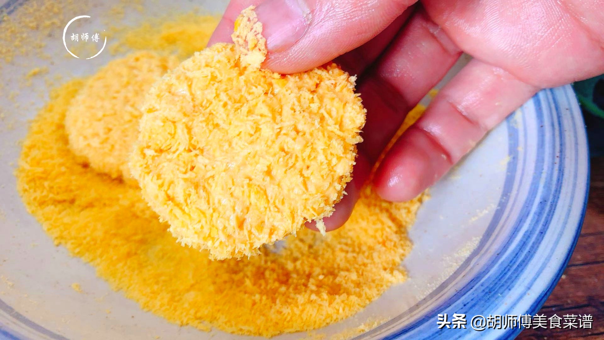 做南瓜餅時，只加糯米粉是大忌！ 大廚：牢記3點，南瓜餅更香更軟