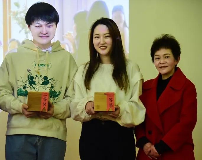 Flourishing contains seed of annual meeting ｜ " rat " not easy, "Ox " turn heaven and earth, 2021 our against the wind and row