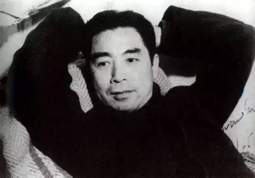 毛主席来到涿县，守城士兵大喊：没领导命令，毛主席来了也不开门