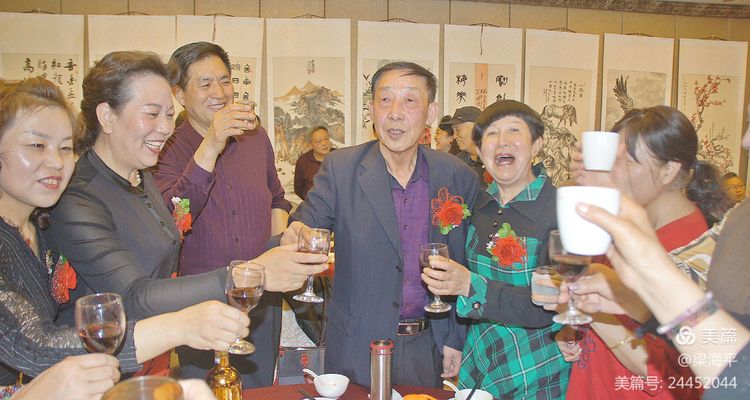 <a href=http://www.cngansu.cn/news/ target=_blank class=infotextkey>����</a>�����黭Ժ������������ܽ���ô����3��14����¡�ؾ���