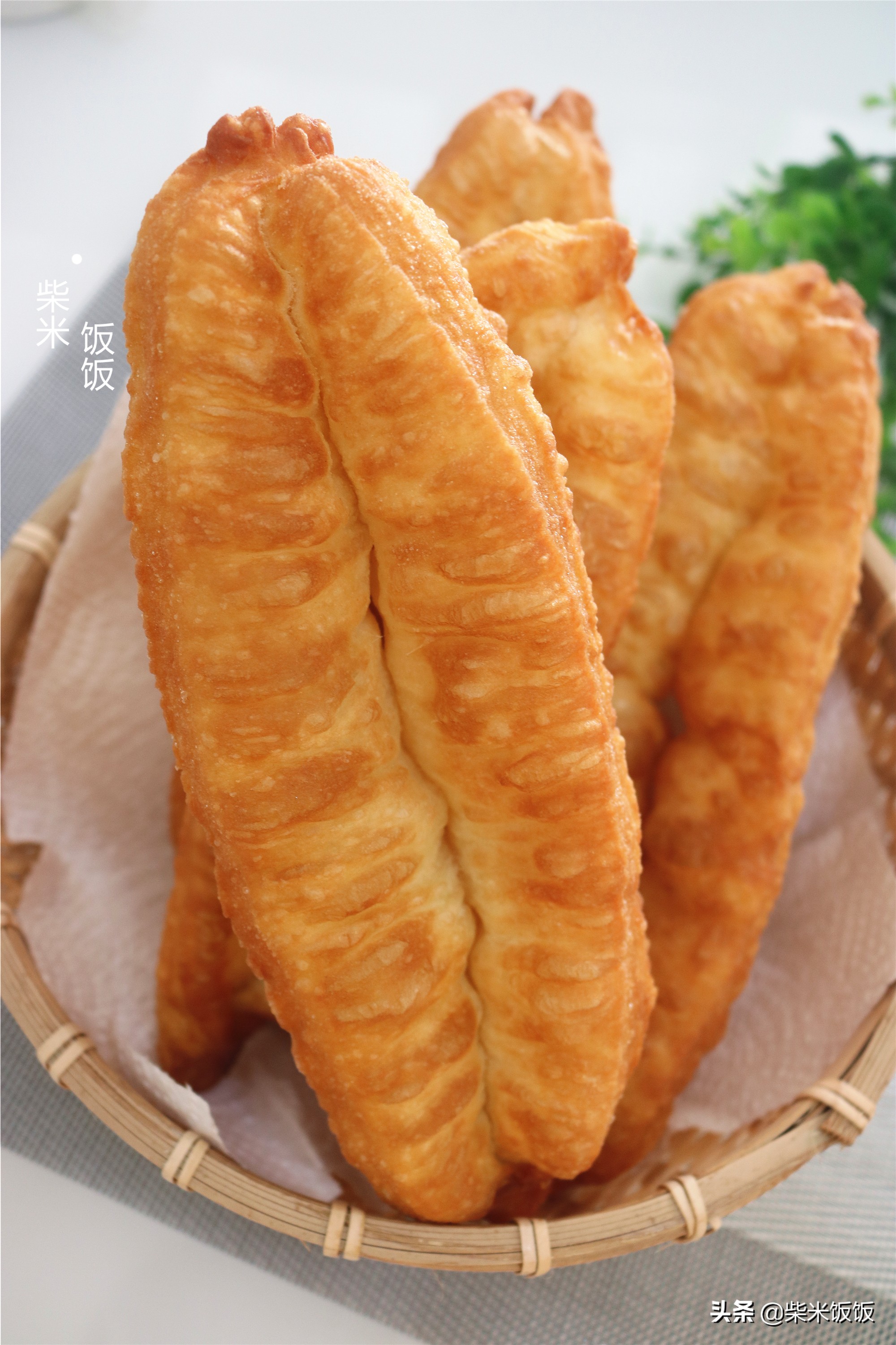 普通麵粉炸油條，不用泡打粉，又香又酥，比買的好吃