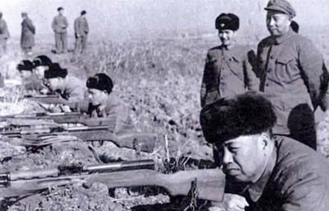 一座县城许世友打了16天没攻下来，一小班长出了个主意收奇效
