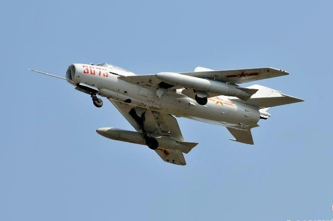 中国退役战机成了大宝贝：用途毫不隐瞒，对手