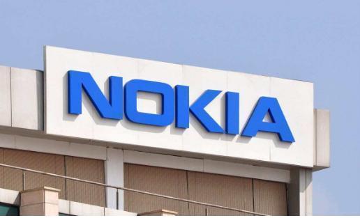 Nokia又一款新品发布：2.5寸屏  1020mAh充电电池！