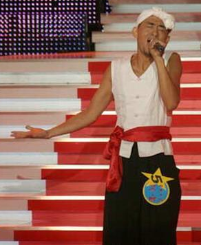 阿宝：从身价上亿到\"软饭男\"，神隐5年