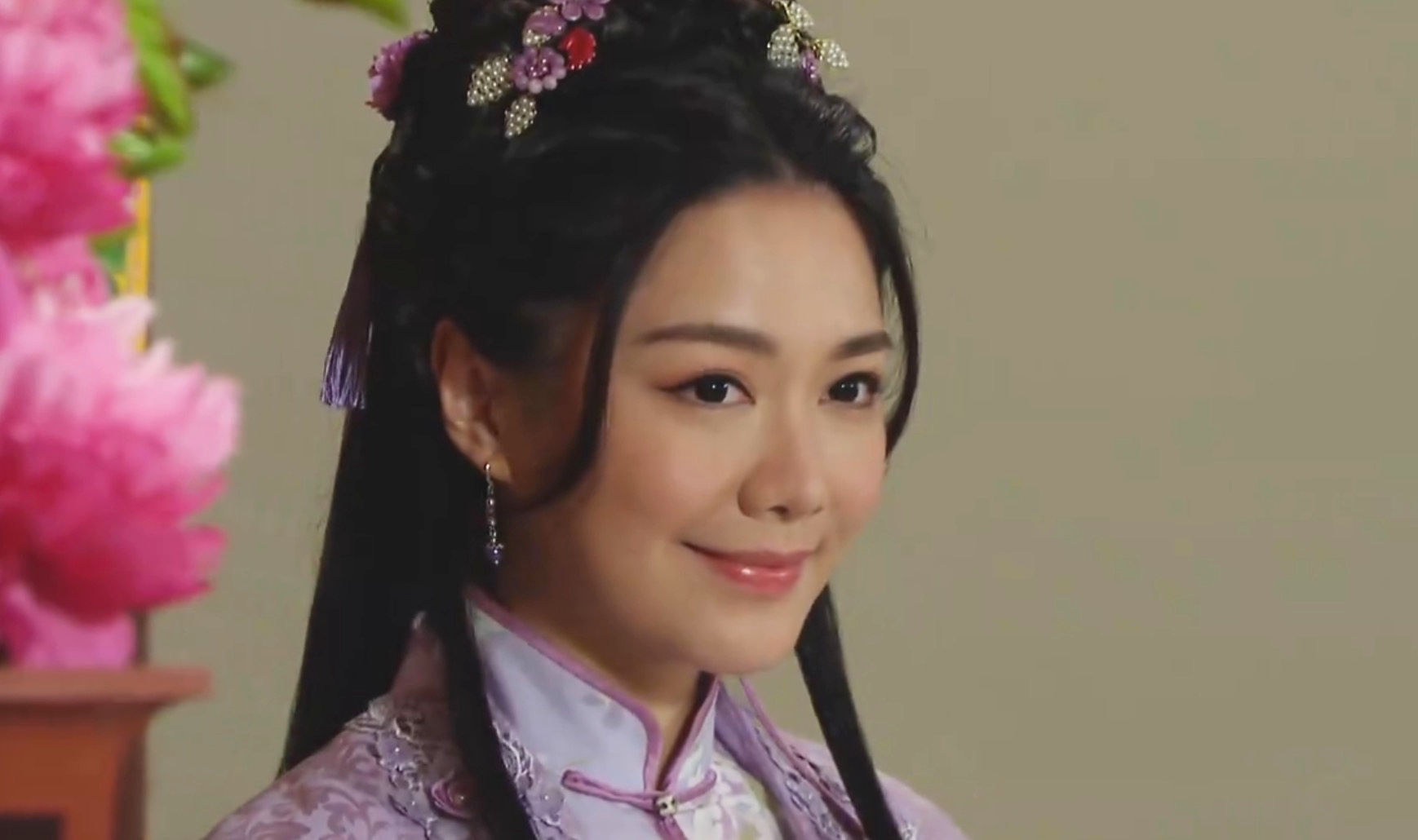 新晋视帝两任女友同框，谁丑谁尴尬，圈子小了