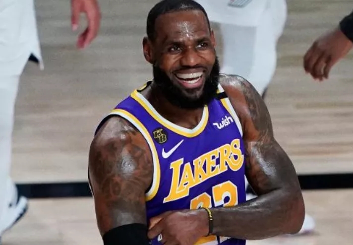 快艇成功晉級後，湖人2大超巨發聲，詹皇意味深長，一眉哥完全不掩飾！-黑特籃球-NBA新聞影音圖片分享社區