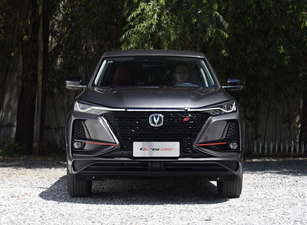 �й������й�����15���������SUV���������������ǳ���