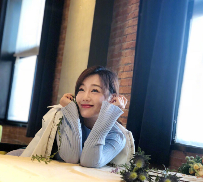 一想到她和胡歌，始终意难平