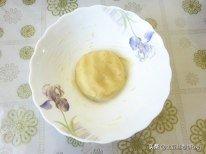油酥饼这样做才地道，吃了30年没够，想想都会流口水，一看就会！