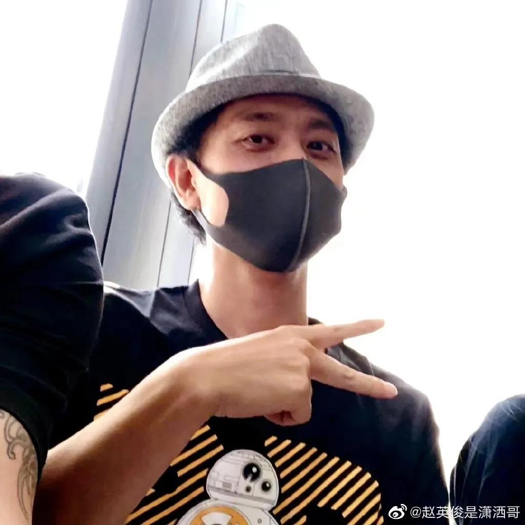 赵英俊去世后的第5小时，留下一封潇洒遗书，让我们用狂欢送走他