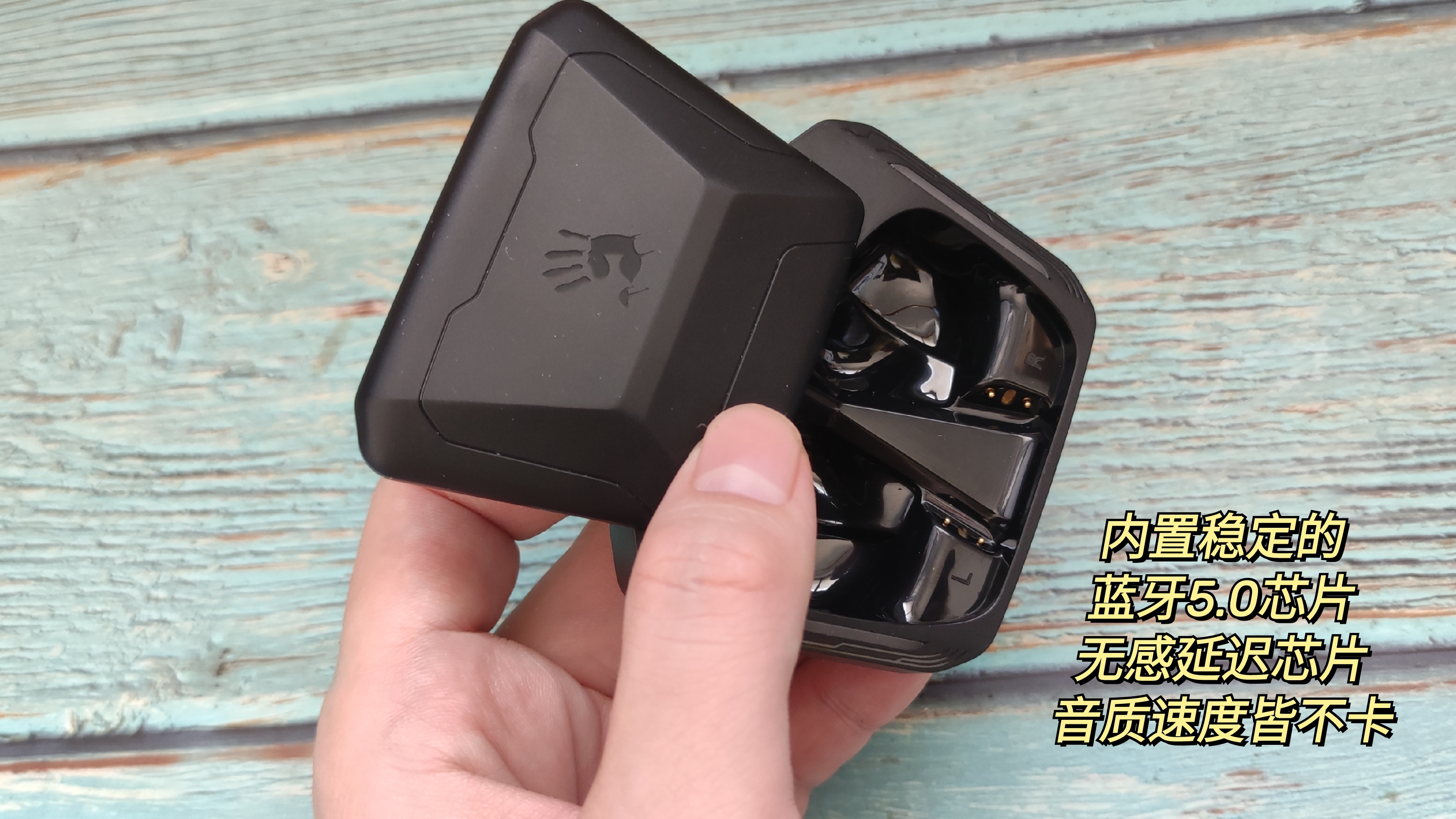 血手幽灵M70游戏电竞真无线蓝牙入耳式耳机游戏开黑必备