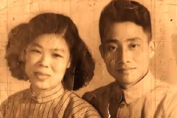 法国一名中法混血老太，苦等中国初恋55年，83岁