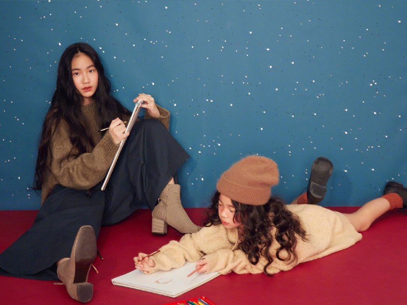 小S二女兒終於被發現！ 高顏值配大長腿確實驚艷，一家子超模範兒